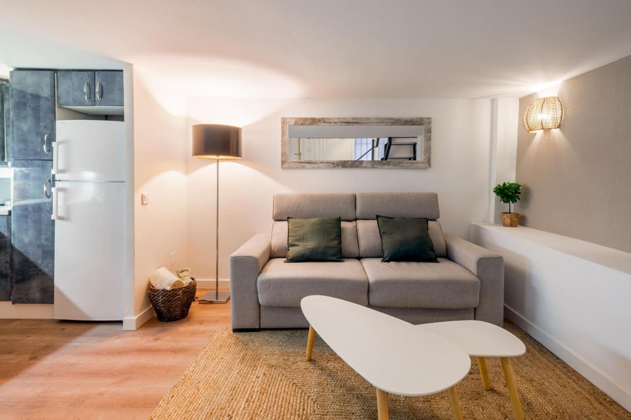 1 Bedroom 1 Bathroom Furnished - Lavapies - Duplex Madrid Exterior photo