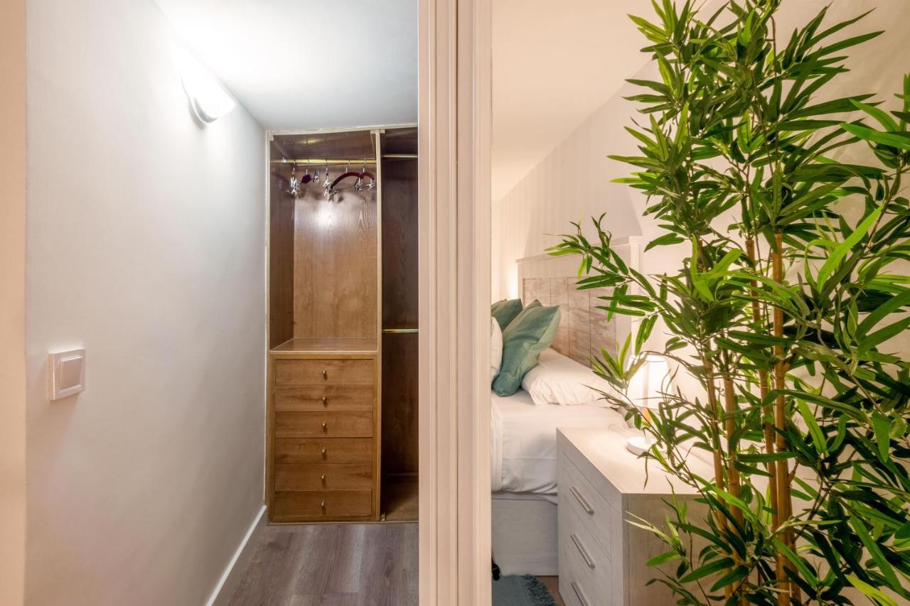 1 Bedroom 1 Bathroom Furnished - Lavapies - Duplex Madrid Exterior photo