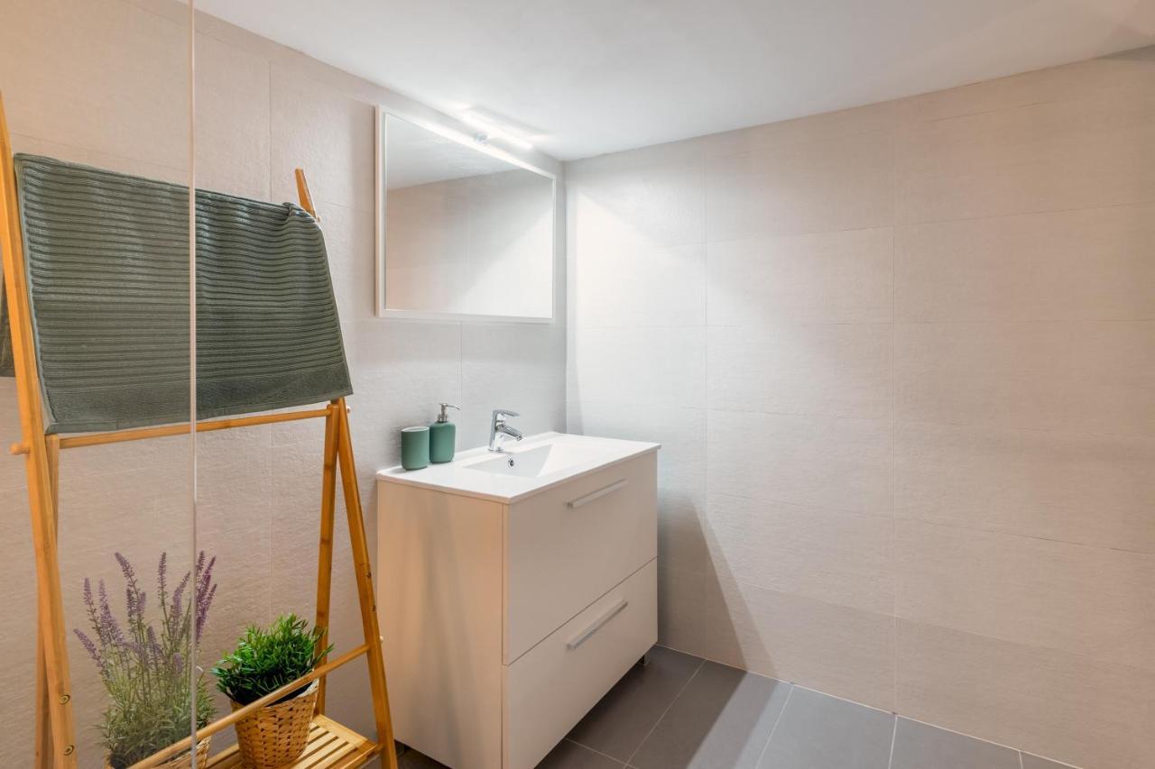 1 Bedroom 1 Bathroom Furnished - Lavapies - Duplex Madrid Exterior photo